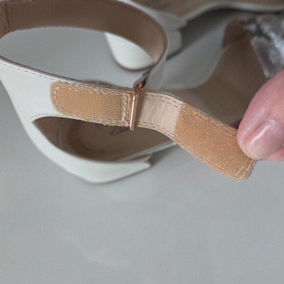 NWOT Snake Print Heels 8 - Picture 8 of 10